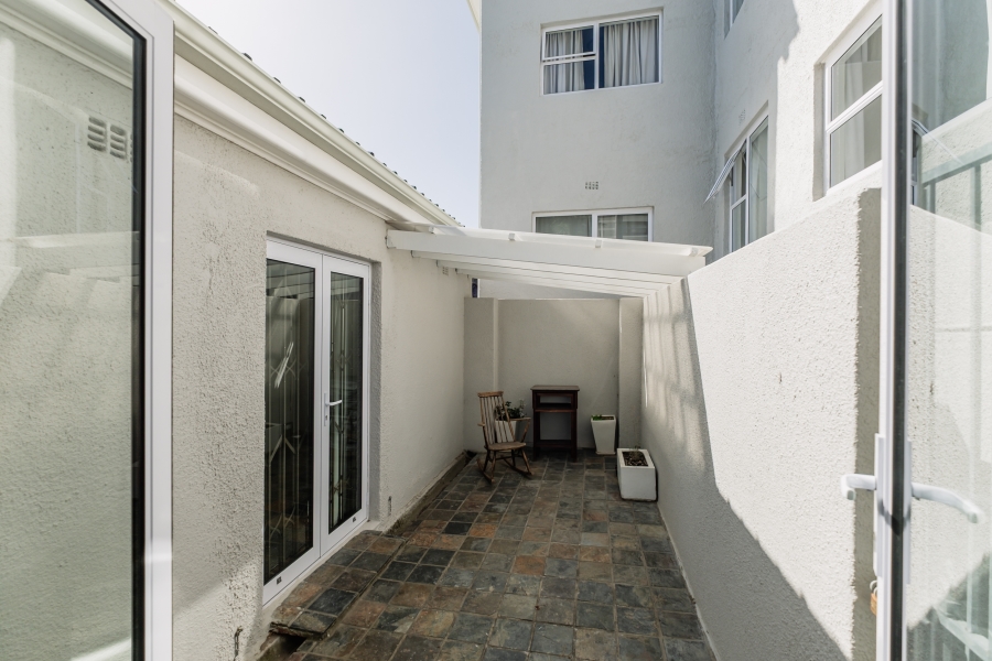 0 Bedroom Property for Sale in Vredehoek Western Cape